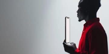 Understanding Tech Reviews: A Comprehensive Guide for 2025 - Cover Image