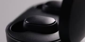 Aura Noise-Canceling Headset 2025: Worth $350? Review - Cover Image